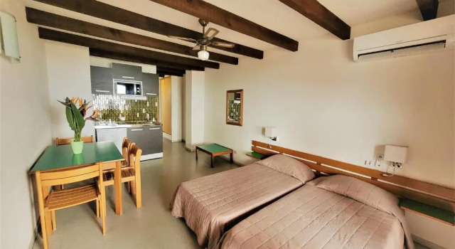 Студия Grand Le California Motel