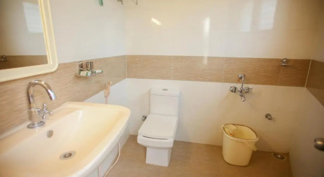 Трёхместный номер Standard Raj Residency Salem