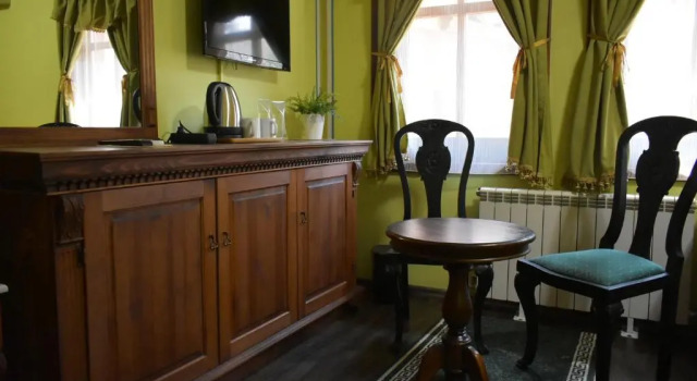 Двухместный номер Deluxe Family Hotel at Renaissance Square