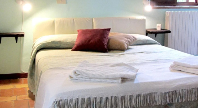 Villa With 6 Bedrooms in Mondavio, With Wonderful Mountain View, Priva, Boek Villa Hotels in Mondavio met parkeren, Parkeren