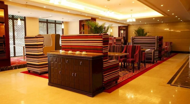 The Hangzhou Thunder Jingda Hotel, Забронировать Отель Отели Цзянган с парковкой, Парковка