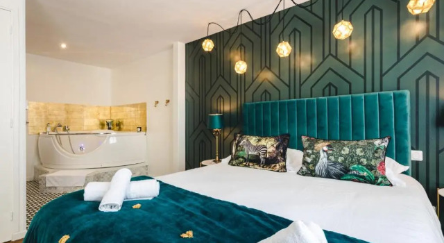 Люкс Deluxe Les Précieuses Suites & Spa I
