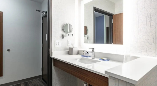 Двухместный номер Premium Holiday Inn Express & Suites - Moundsville by IHG