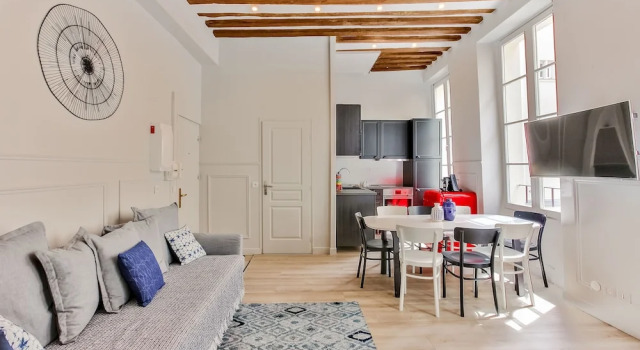 44 - Cosy Flat Montorgueil, Забронировать Отель Париж Иль-де-Франс, рядом с Станция метро Rambuteau