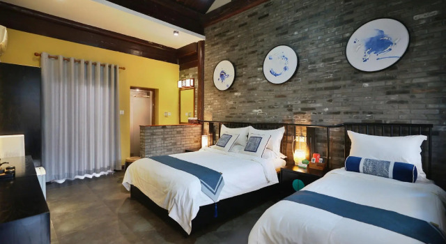 Old Beijing Square Hotel