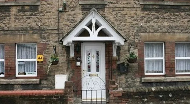 Diana Lodge, Забронировать Отель Чиппенхем Уилтшир, рядом с Hardenhuish Park