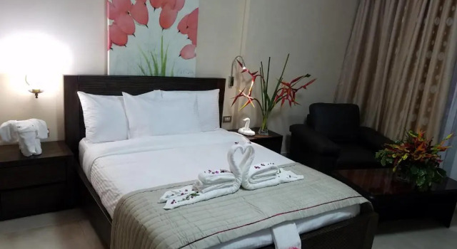 Номер Deluxe Murex Plaza Hotel & Suites