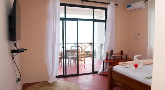 Mambo Villa