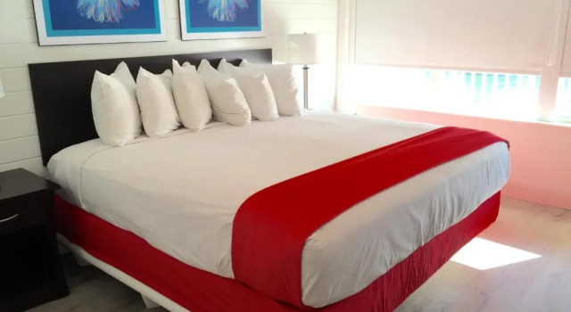 Номер Standard Gilberts Resort & Marina