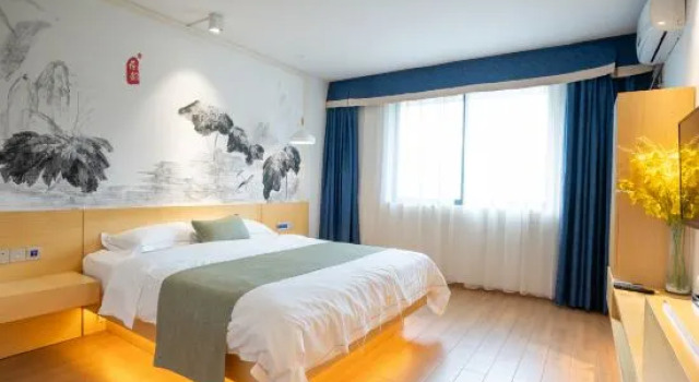 Семейный люкс с 2 комнатами Qingli River Mountain Hotel (Yangshuo Xianggongshan Branch)