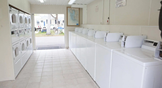 Groves RV Resort