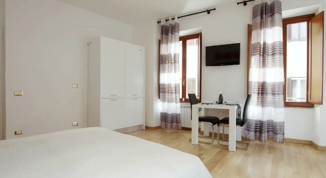 Central Rome Suites, Buchen Sie Hotel Hotels in Navona mit Parkplatz, Parkplätze