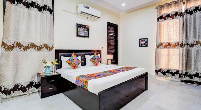 Номер Deluxe Fabhotel Sarala Residency