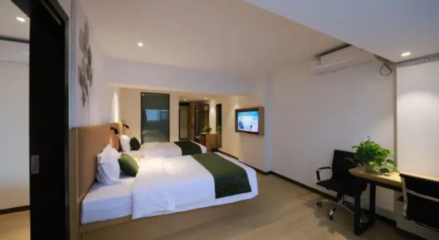 Полулюкс GreenTree Inn(Wuzhou Liangguang Market Municipal Government)