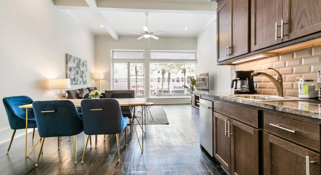Семейный номер Standard с видом на город Newly Renovated Condos French Quarter