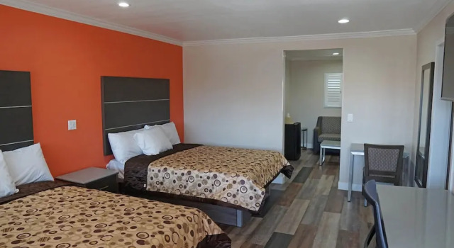 Номер Standard с 2 комнатами Sea Breeze Inn - LAX Airport, Los Angeles