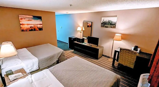 Номер Standard с видом на бассейн Woodfield Inn and Suites