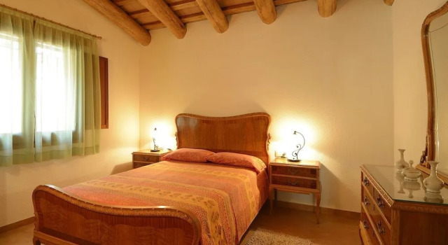 Turisme Rural Mas Romeu.-L' Alzina, Buchen Sie Hotel Hotels in Girona mit Pool, Schwimmbad