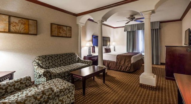 Номер Deluxe Best Western Plus Main Street Inn