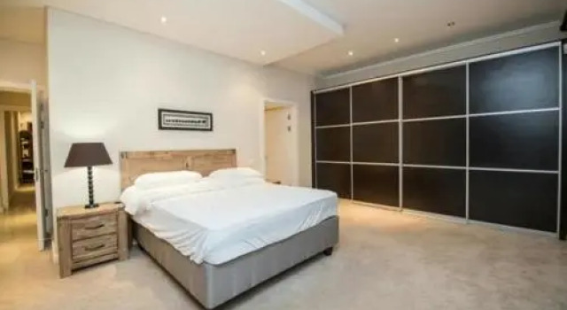 First Block 630, Boek Hotel Pretoria 
