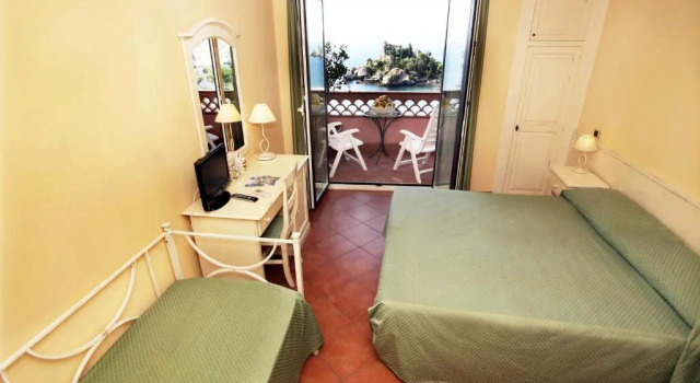 Номер Standard Mendolia Beach Hotel
