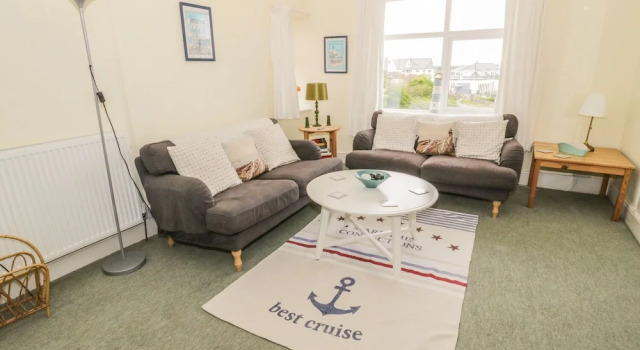 Bryn Gors, Book Hotel Trearddur Bay 