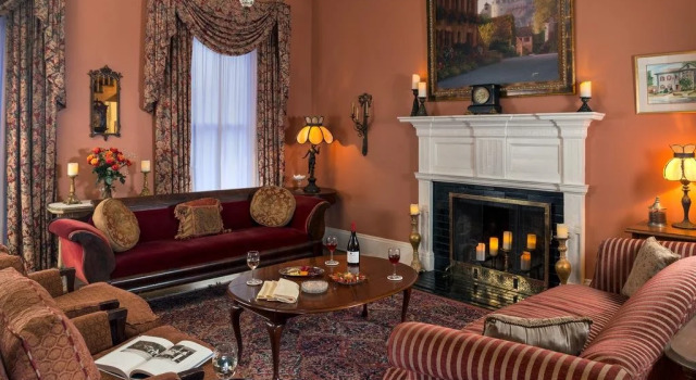 Aerie Bed & Breakfast, Забронировать Отель «постель и завтрак» СПА-отели Нью-Берн, рядом с Городской театр Нью-Берна, SPA-услуги
