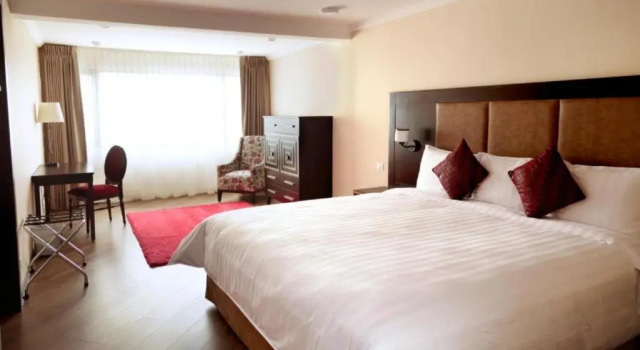 Quindeloma Art Hotel And Gallery, Varaa Hotelli Riobamba Chimborazo Province