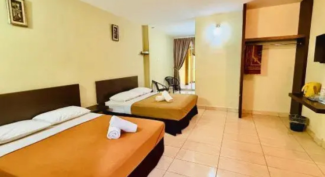 Двухместный люкс с видом на город Hotel Darulaman Jitra