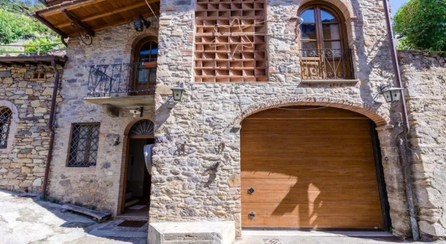 Cottage Gigi in Ruota, Rezervați Casă de vacanță Vile în Ruota, Vilă