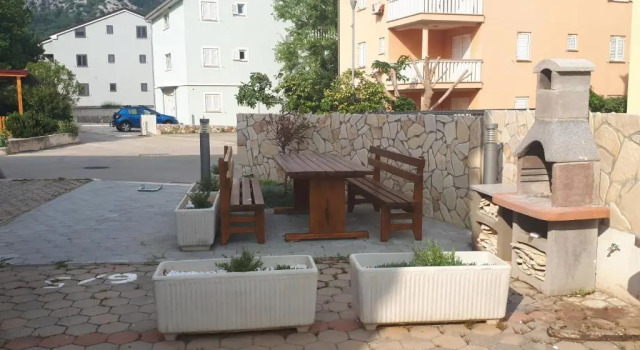 Апартаменты Apartment Lovorka 5