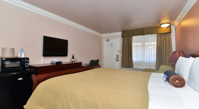 Номер Deluxe Inn by the sfo
