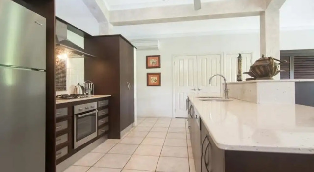 Коттедж Luxury Tranquility By The Course Port Douglas