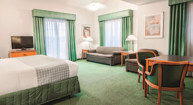 Двухместный люкс Baymont by Wyndham Indianapolis Airport Lynhurst