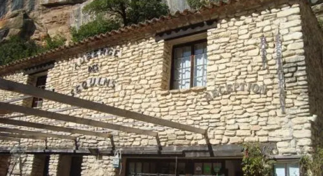 Auberge des Seguins, Book Hostel / Vandrerhjem Hostels i Luberon, Hostel / Vandrerhjem