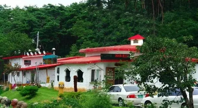Buan Byeonsanbando Ppalgangjiboong Pension, Prenota Hotel Buan Jeollabuk-Do