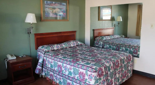 Номер Standard American Motor Inn - Rock Island