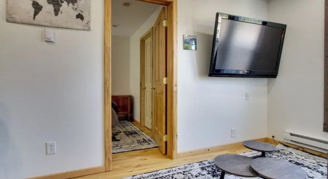 Modern Mountain-view Condo at Big Sky Resort!