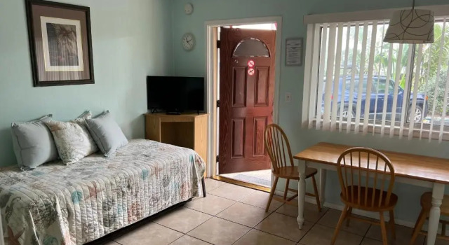 Студия Standard Carousel Suites -Redington Shores