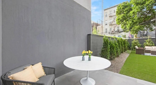 Апартаменты 149BK-101 New construction 2BR Private garden W-D
