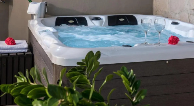Двухместный люкс Deluxe с балконом Chanion One Suites by Good Life