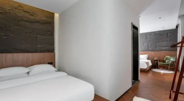 Двухместный люкс Floral Hotel·Qing yuan Wang shan Xuan Hotel