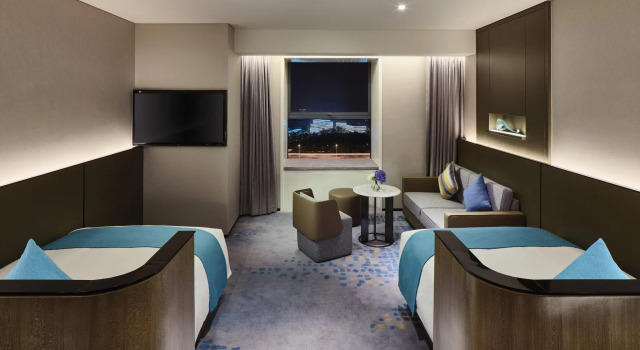 Номер Premium Crowne Plaza Wuhan Development Zone by IHG