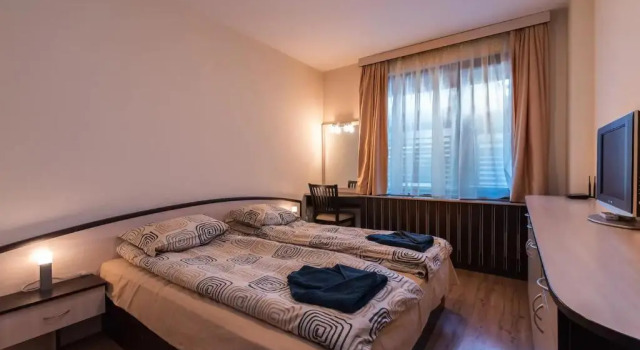 Апартаменты Charming, Fully-furnished, 2-bedroom apartment
