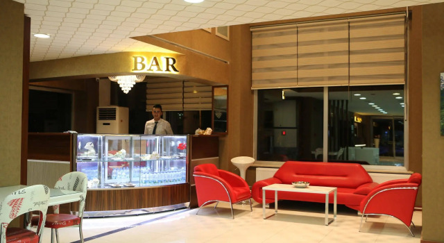 Business Grand Hotel