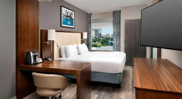 Двухместный люкс SpringHill Suites by Marriott Atlanta Downtown