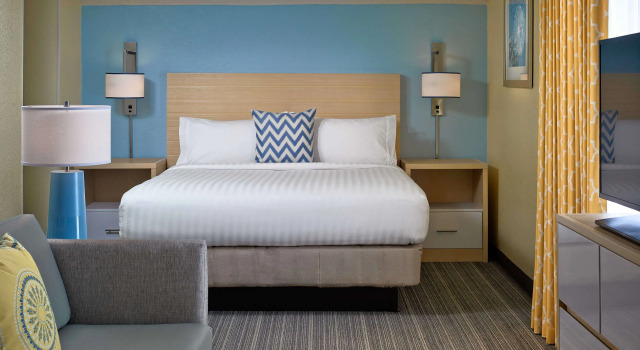 Двухместный люкс Sonesta Simply Suites Cleveland Airport