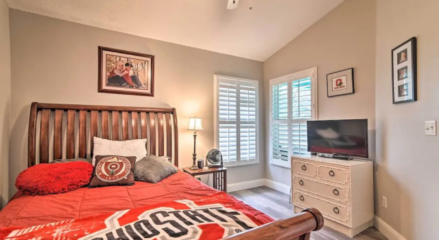 Florida Family Home w/ Dock on Saw Mill Lake!, Забронировать Отель Отели Клермонт 3 звезды, 3*