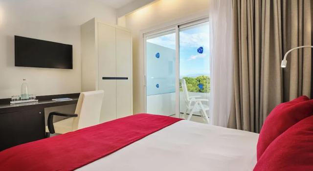 Одноместный номер Standard с балконом Grupotel Taurus Park