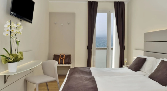 Двухместный номер Comfort Hotel Astoria